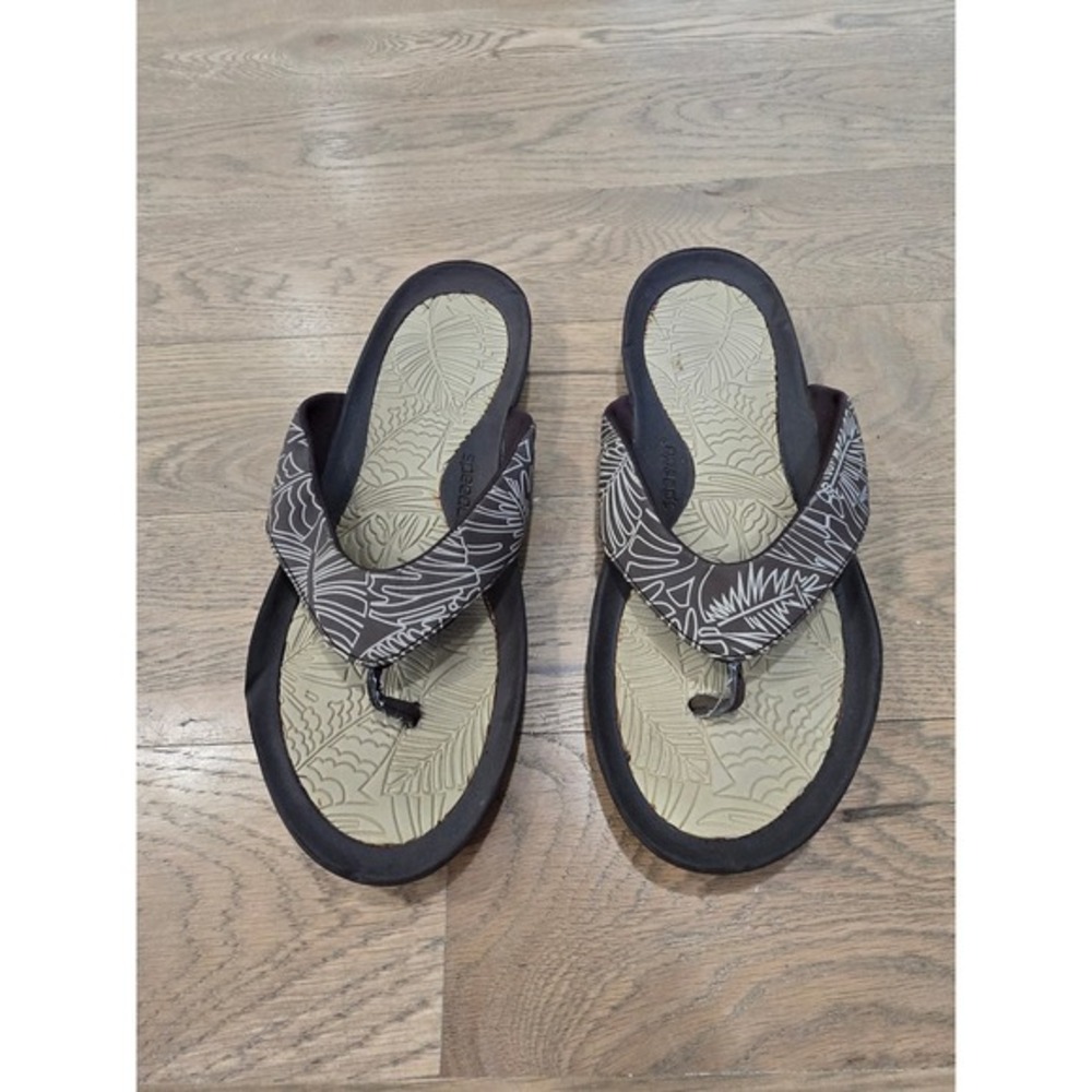 Speedo Women's Flip Flops Thong Sandals Size 8 Leaf Pattern Tan Brown